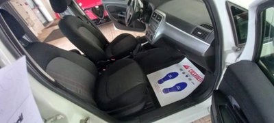 Fiat Punto 1.3 MJT II 75 CV 5 porte Easy (6)