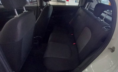 Fiat Punto 1.3 MJT II 75 CV 5 porte Easy (7)