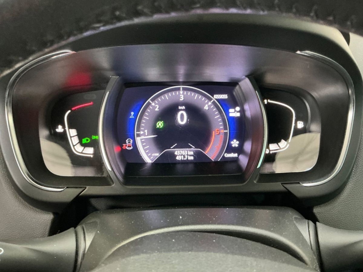 Renault Scenic E-Tech Electric 1.9 dCi Luxe Dynamique (17)
