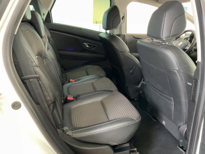 Renault Scenic E-Tech Electric 1.9 dCi Luxe Dynamique (19)