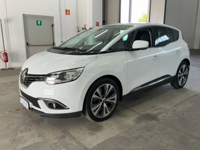 Renault Scenic E-Tech Electric 1.9 dCi Luxe Dynamique (2)