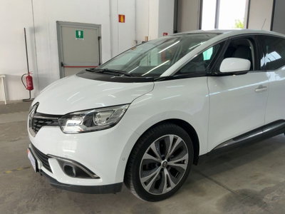 Renault Scenic E-Tech Electric 1.9 dCi Luxe Dynamique (4)