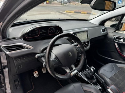 Peugeot 2008 BlueHDi 100 S&S GT Line (10)
