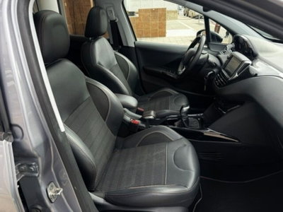 Peugeot 2008 BlueHDi 100 S&S GT Line (13)