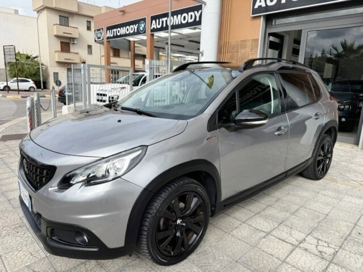Peugeot 2008 BlueHDi 100 S&S GT Line (2)