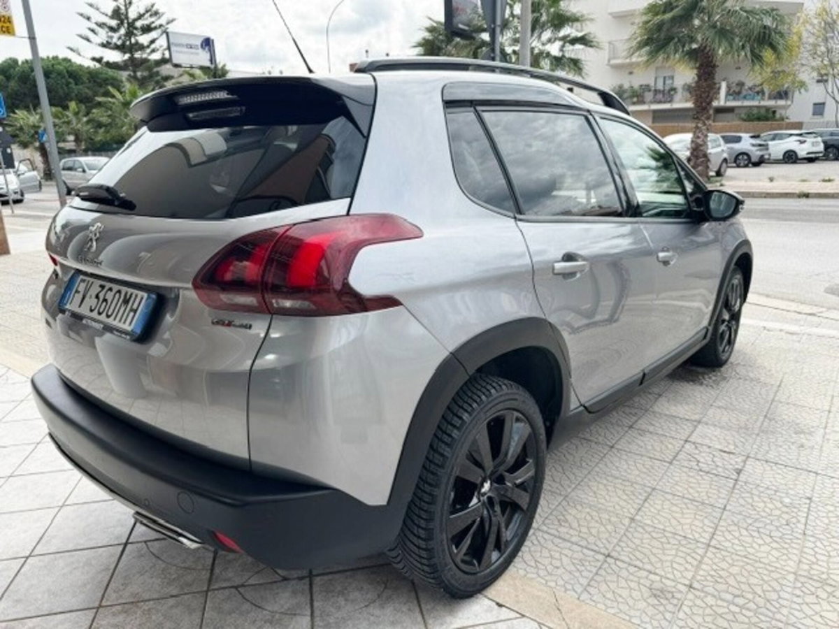 Peugeot 2008 BlueHDi 100 S&S GT Line (7)