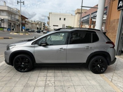 Peugeot 2008 BlueHDi 100 S&S GT Line (9)