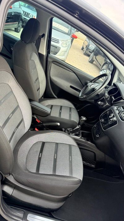 Fiat Punto 1.3 MJT II S&S 85 CV 5 porte ECO Lounge (11)