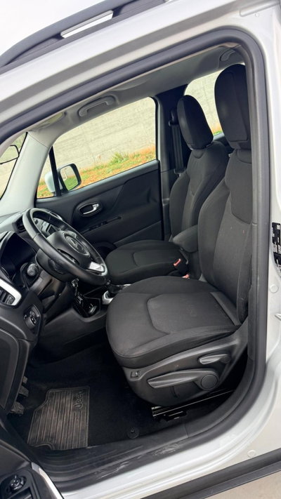 Jeep Renegade 1.6 Mjt 120 CV Longitude (12)