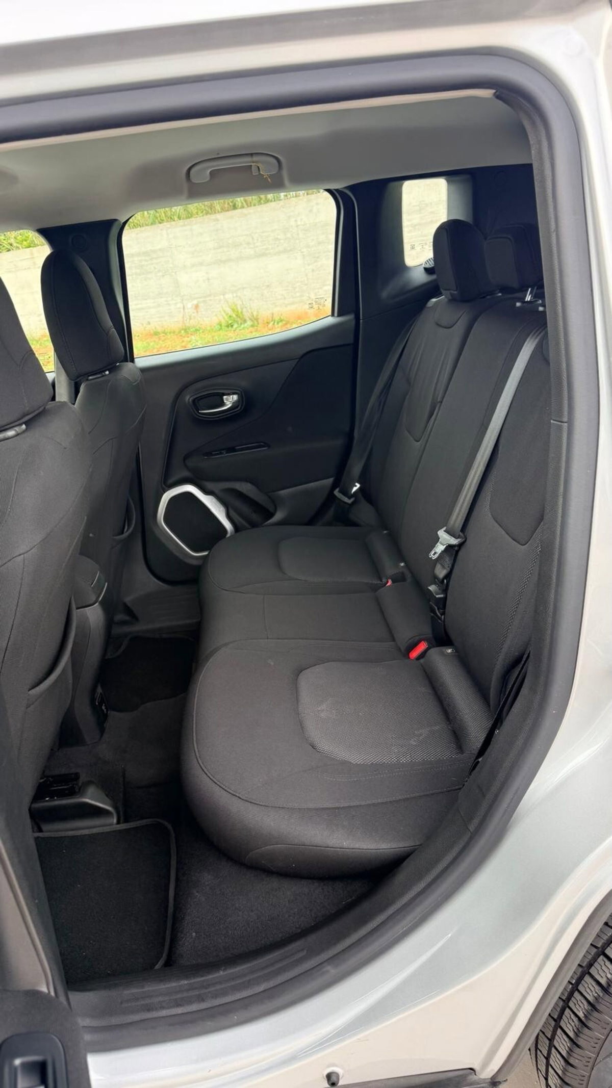 Jeep Renegade 1.6 Mjt 120 CV Longitude (20)