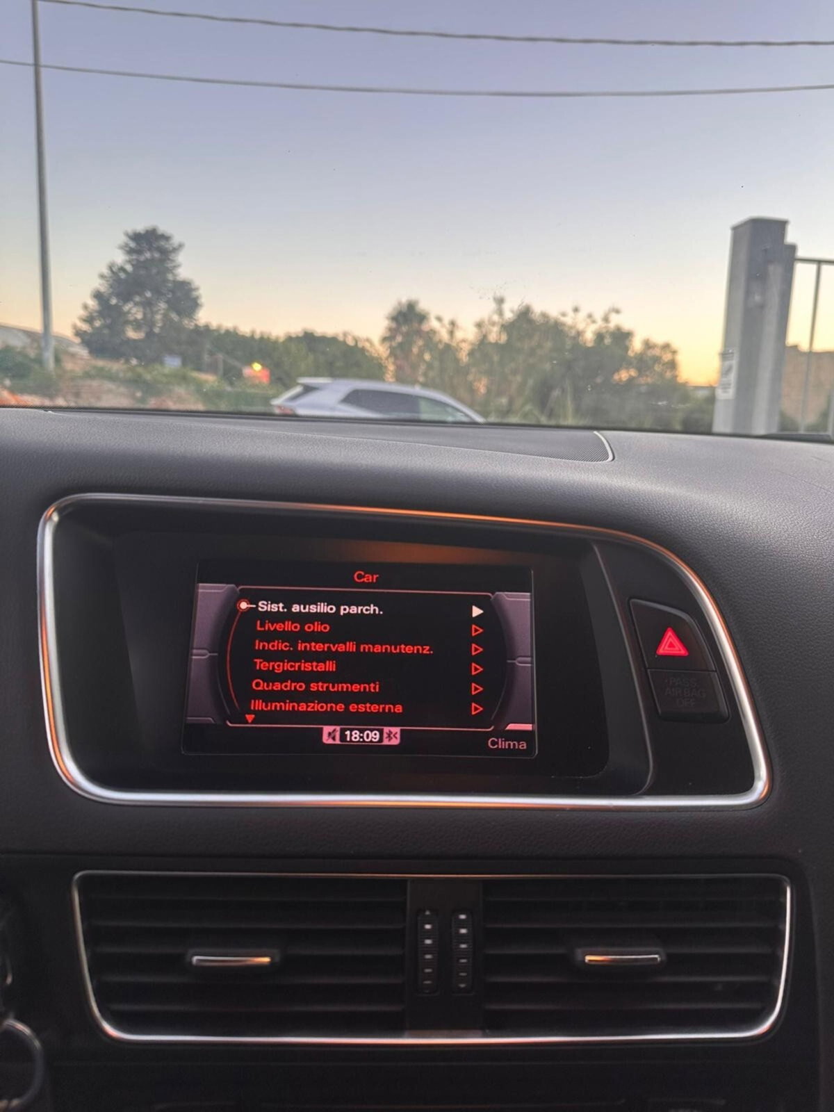 Audi Q5 2.0 TDI 170 CV quattro S tronic (6)