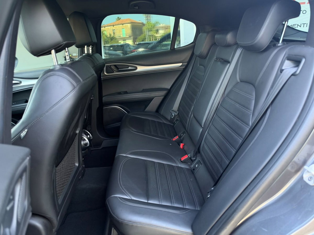 Alfa Romeo Stelvio Stelvio 2.2 Turbodiesel 210 CV AT8 Q4 Veloce (12)