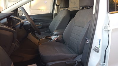 Ford Kuga 2.0 TDCI 140 CV 4WD Titanium (10)