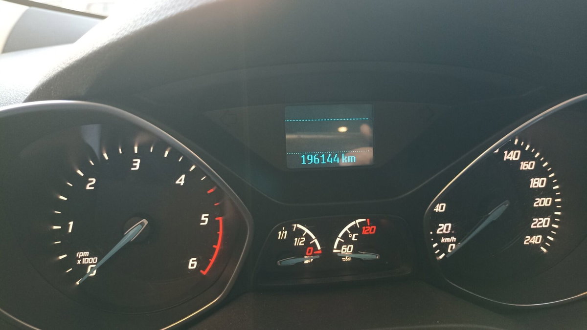Ford Kuga 2.0 TDCI 140 CV 4WD Titanium (13)
