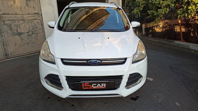 Ford Kuga 2.0 TDCI 140 CV 4WD Titanium (2)