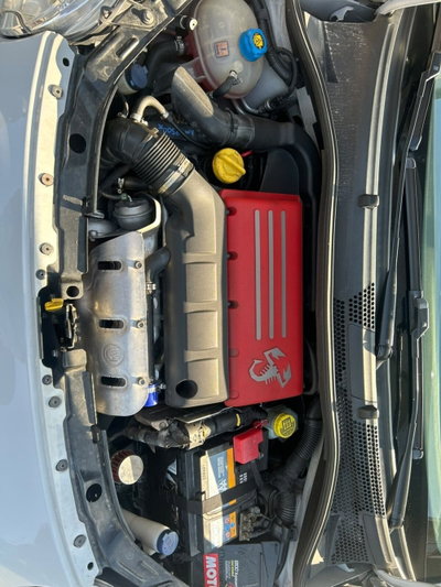 Abarth 500 1.4 Turbo T-Jet (13)
