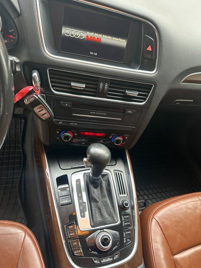 Audi Q5 2.0 TFSI 211 CV quattro S tronic (19)