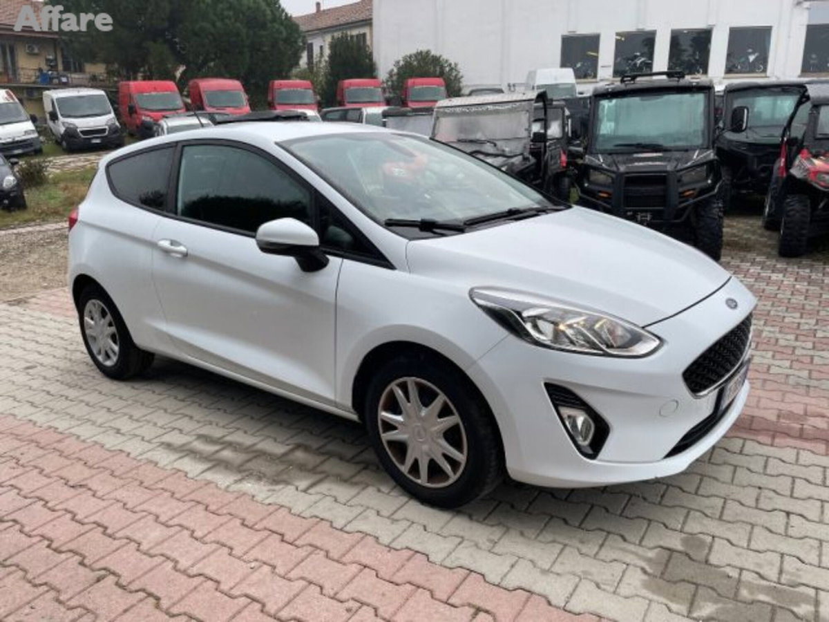 Ford Fiesta 1.5 TDCi 85 CV 3 porte  Business (6)
