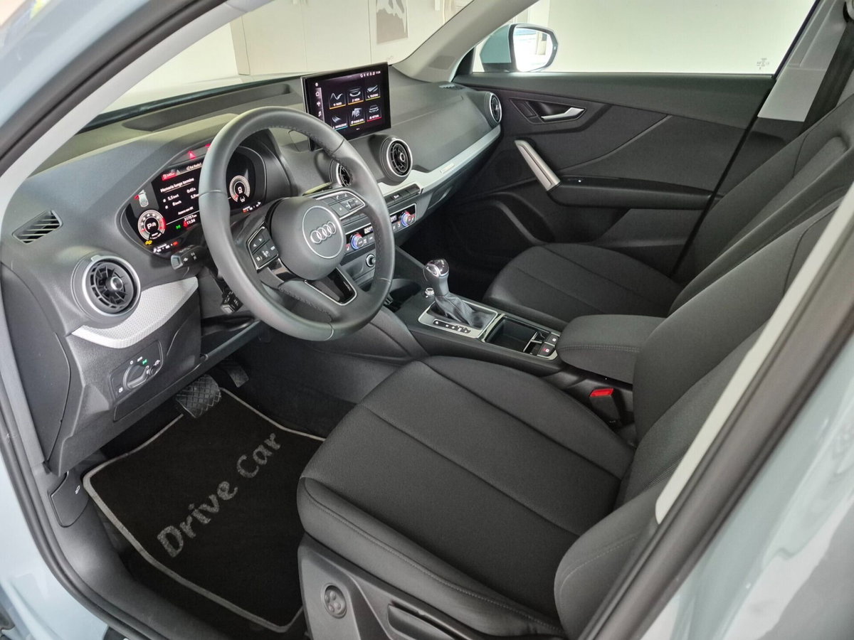 Audi Q2 Q2 35 TFSI S tronic Business (11)