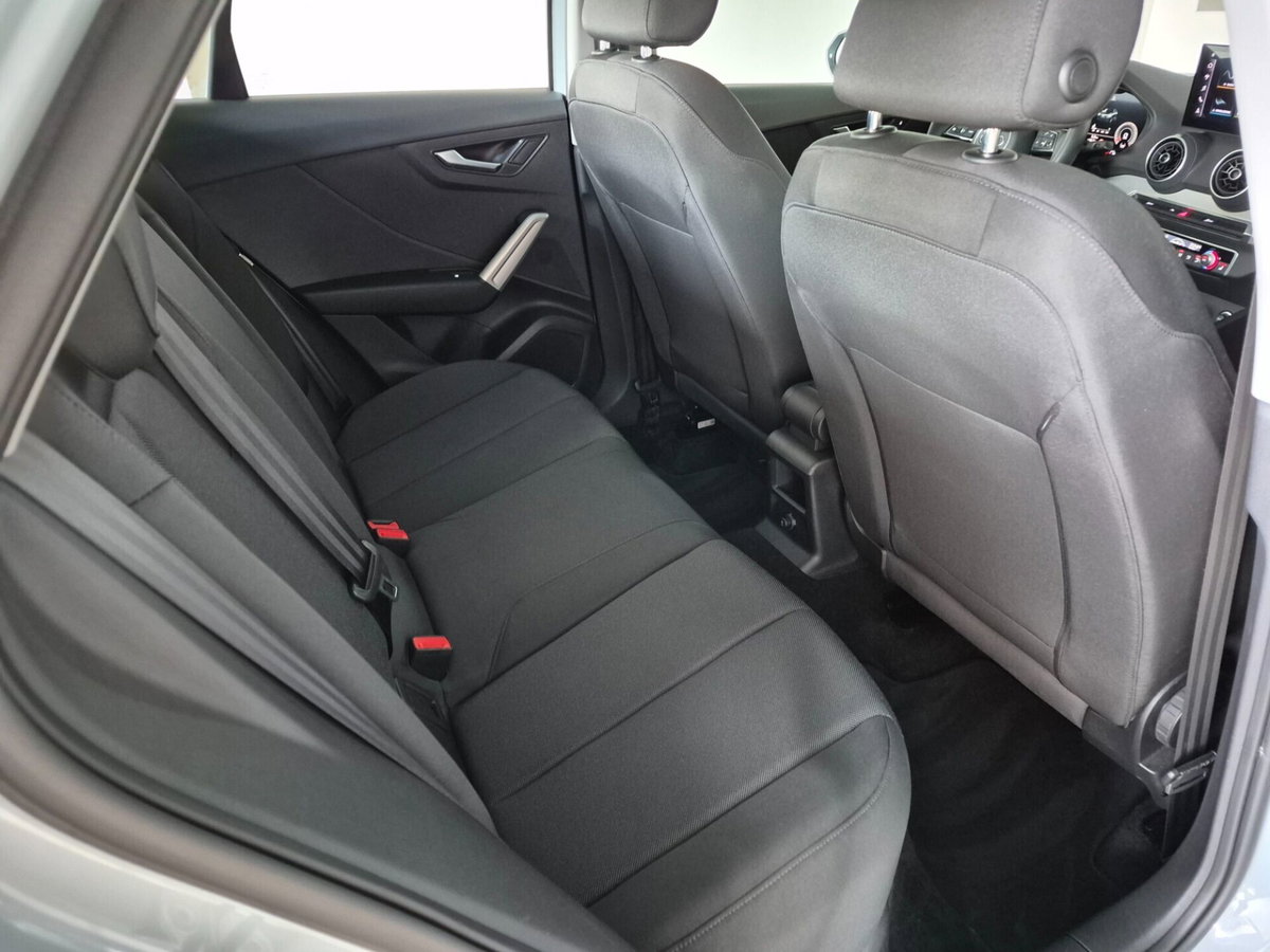Audi Q2 Q2 35 TFSI S tronic Business (16)