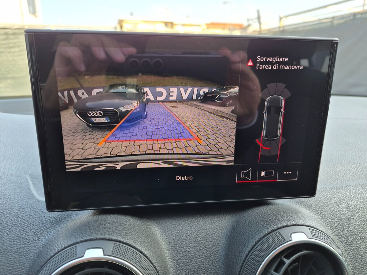 Audi Q2 Q2 35 TFSI S tronic Business (4)