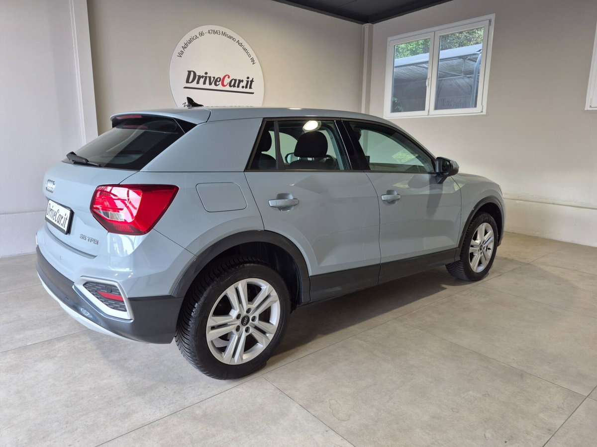 Audi Q2 Q2 35 TFSI S tronic Business (8)