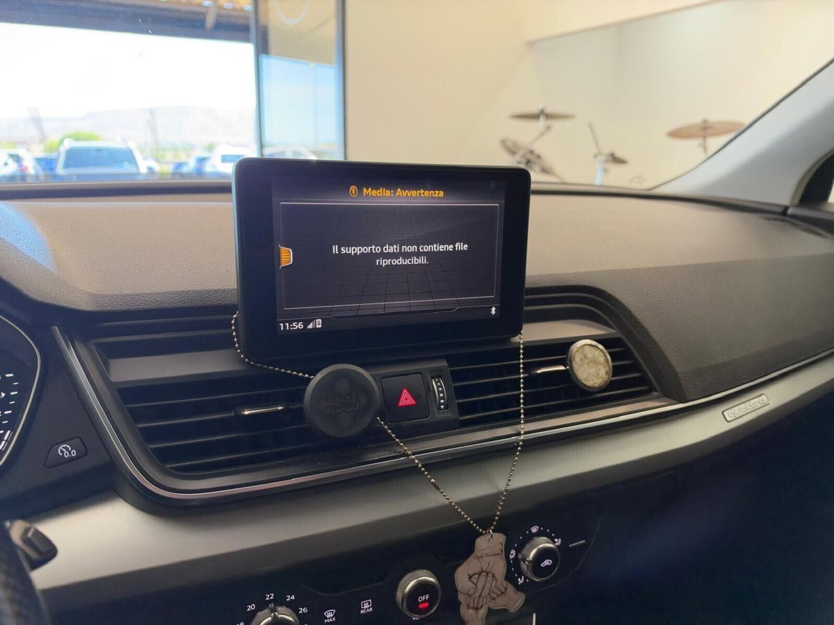 Audi Q5 35 TDI quattro S tronic S line plus (11)