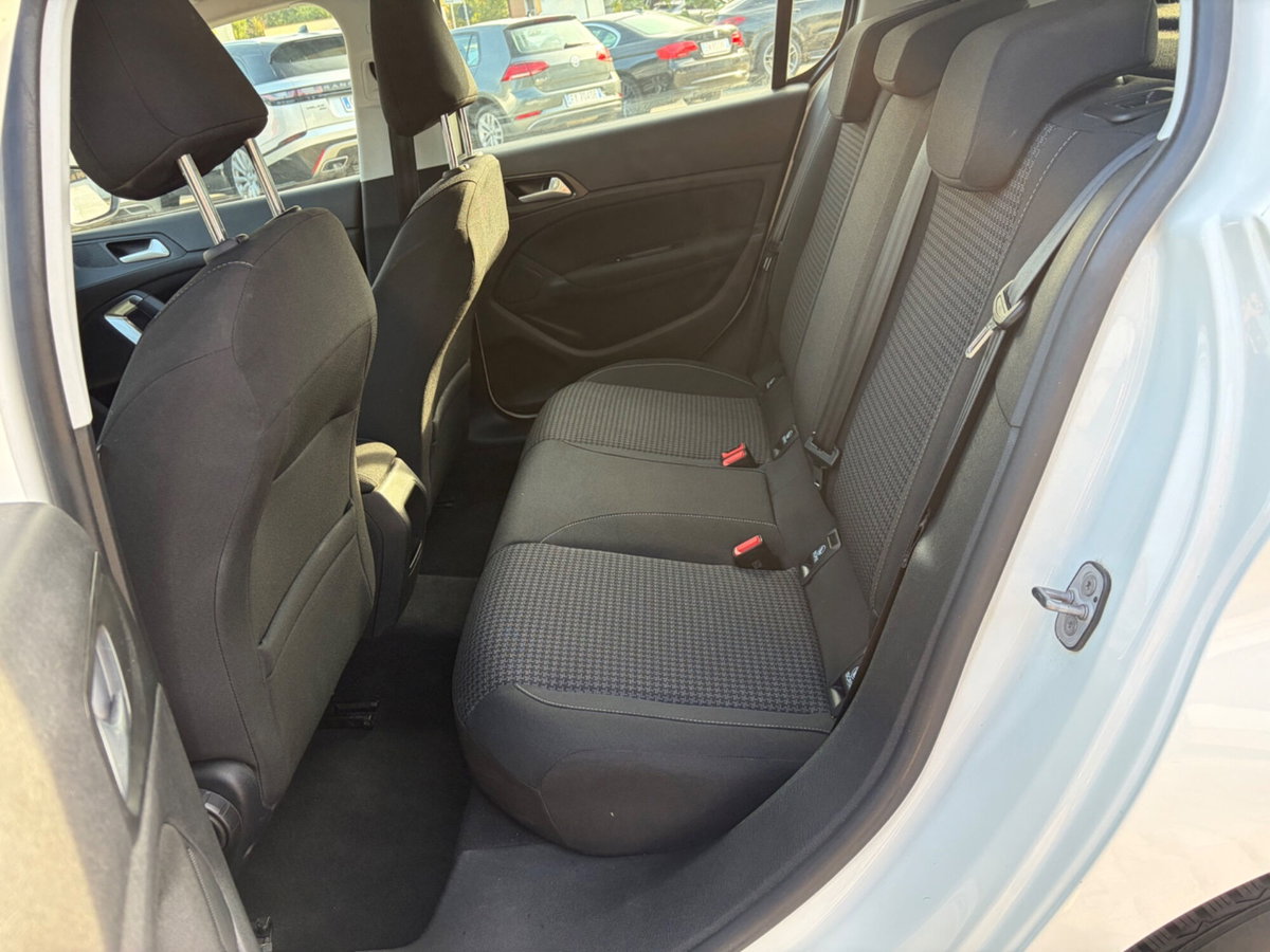 Peugeot 308 BlueHDi 130 S&S Active (6)