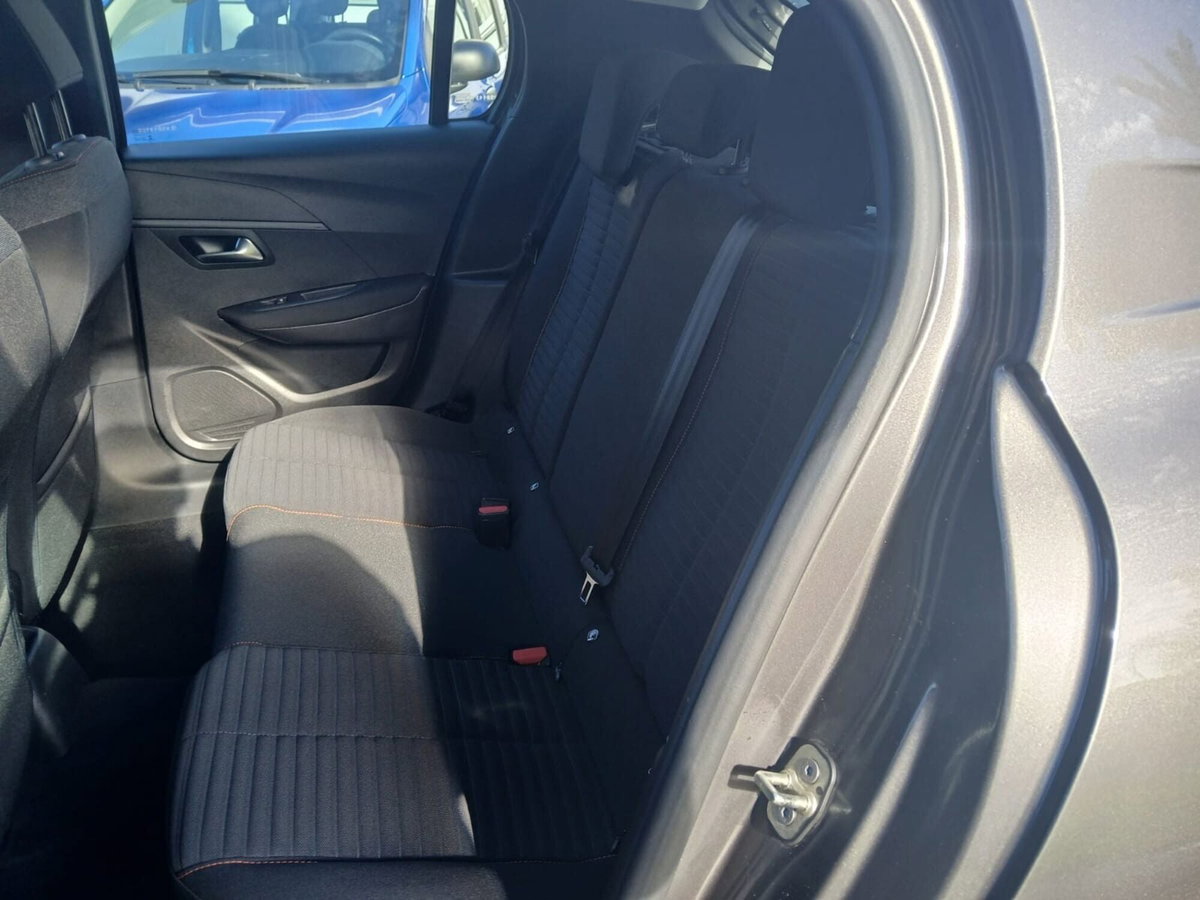 Peugeot 208 BlueHDi 100 Stop&Start 5 porte Allure Pack (8)