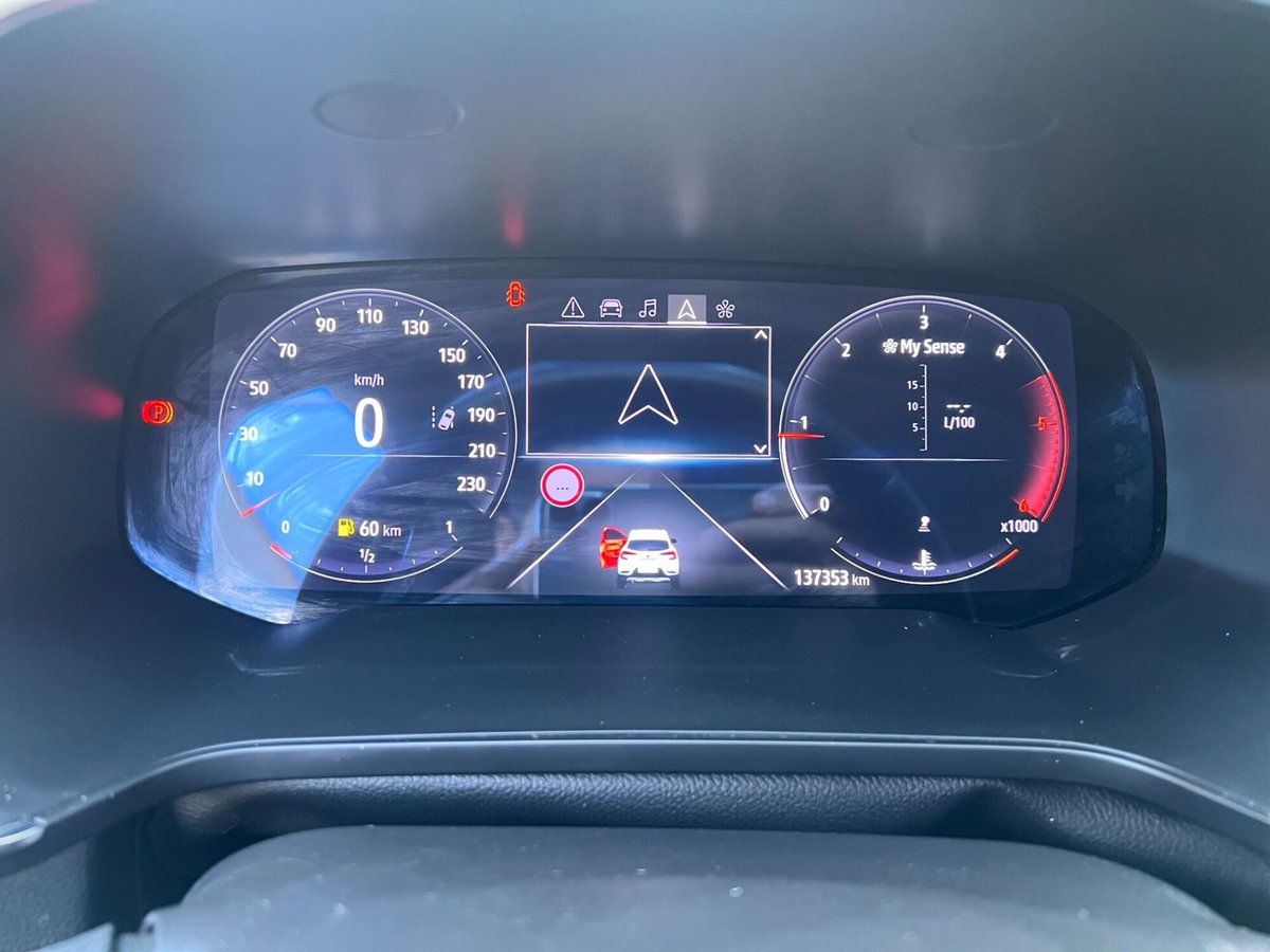 Renault Captur Blue dCi 95 CV Intens (17)