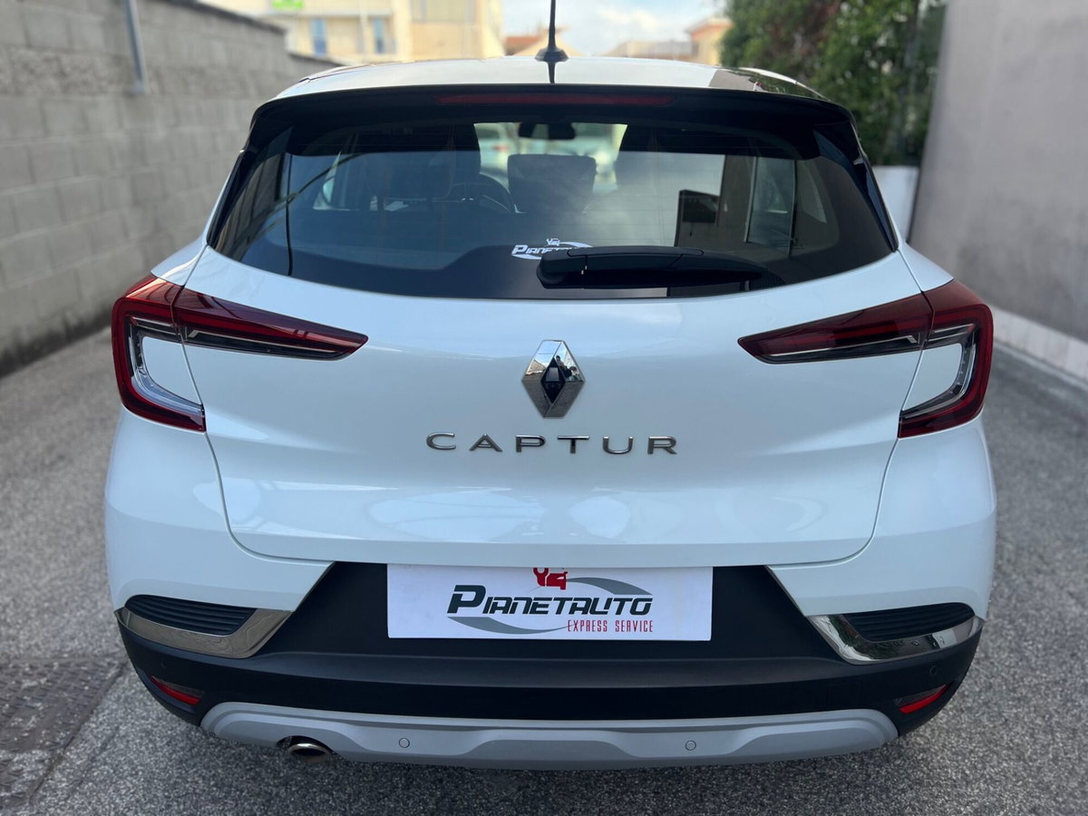 Renault Captur Blue dCi 95 CV Intens (6)