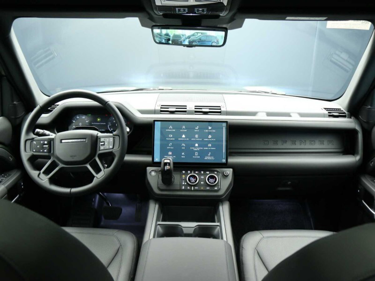 Land Rover Defender 110 3.0d i6 mhev X-Dynamic HSE awd 250cv auto (12)