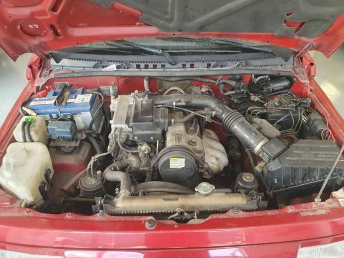 Suzuki Vitara 1.6i 16V cat JLX (18)