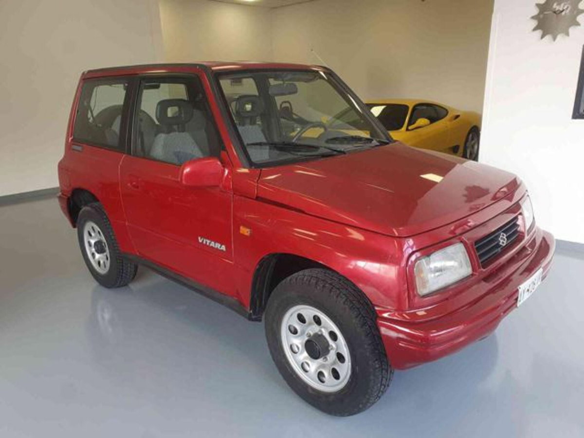 Suzuki Vitara 1.6i 16V cat JLX (2)