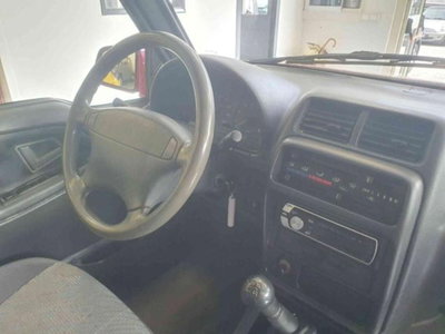 Suzuki Vitara 1.6i 16V cat JLX (8)