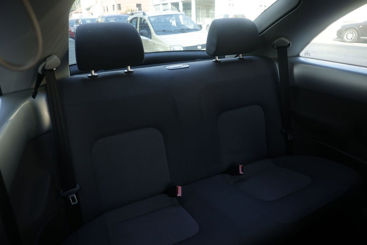 Volkswagen Maggiolino 1.2 TSI Design (10)
