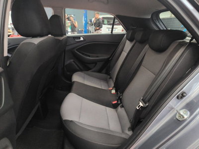 Hyundai i20 1.2 84 CV 5 porte Comfort (11)