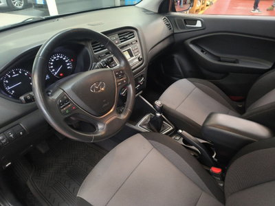 Hyundai i20 1.2 84 CV 5 porte Comfort (12)