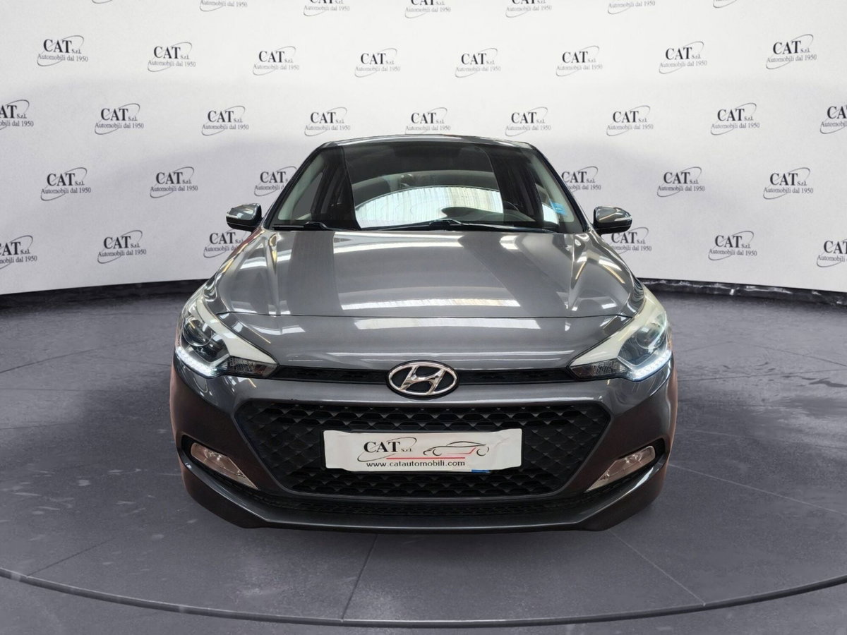 Hyundai i20 1.2 84 CV 5 porte Comfort (2)