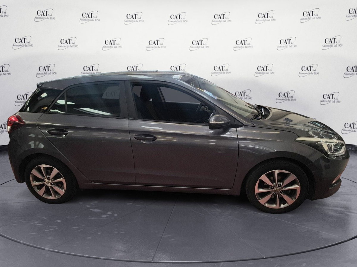 Hyundai i20 1.2 84 CV 5 porte Comfort (4)