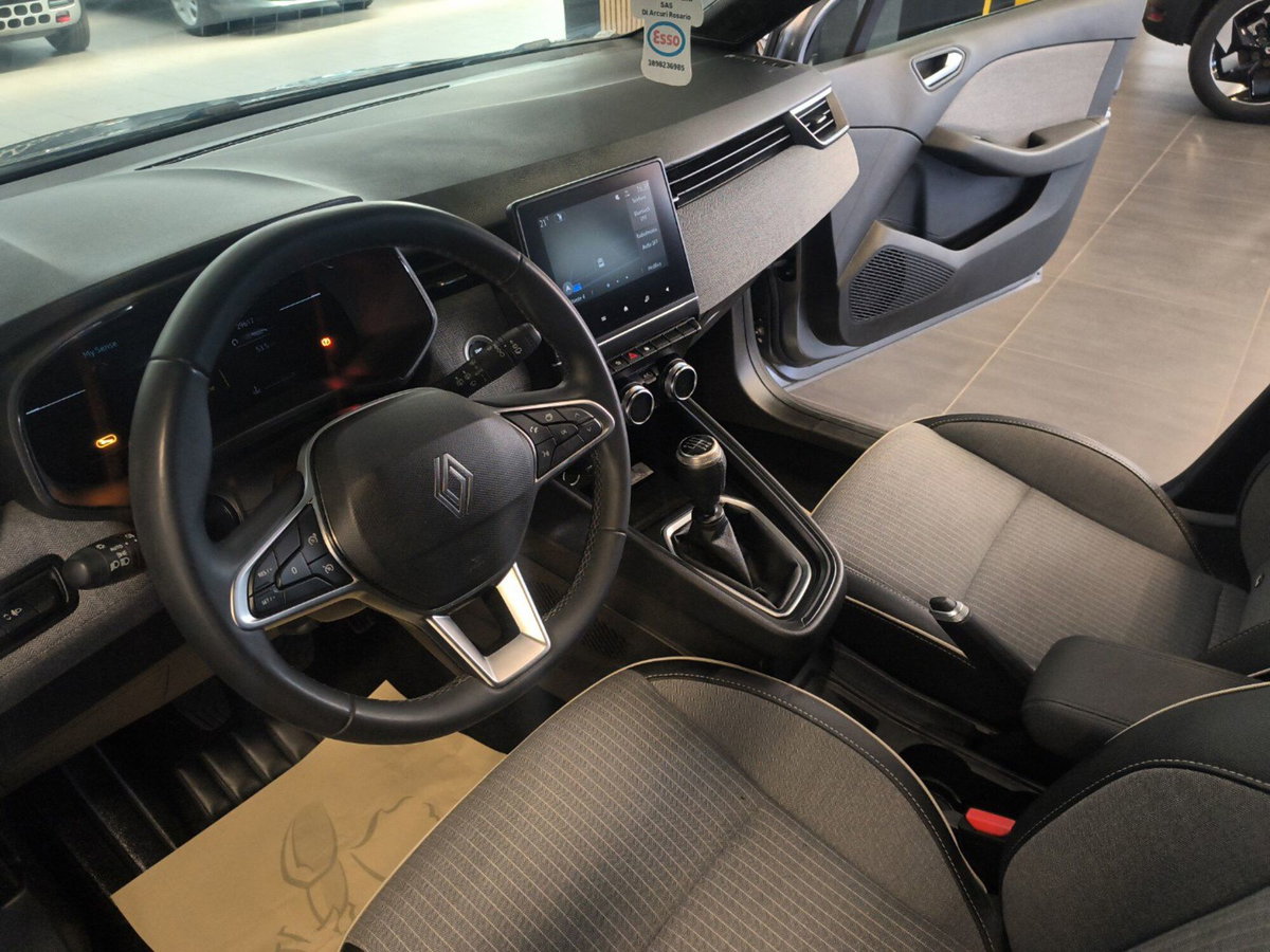 Renault Clio TCe 90 CV 5 porte Techno (11)