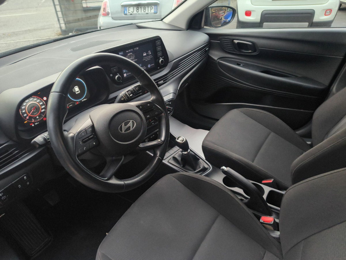 Hyundai i20 1.2 MPI MT ConnectLine (11)