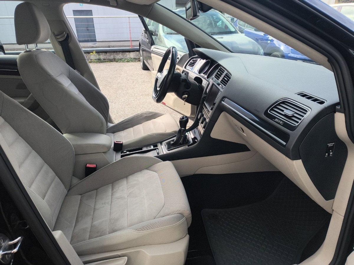 Volkswagen Golf Variant 2.0 TDI Highline BlueMotion Technology (14)