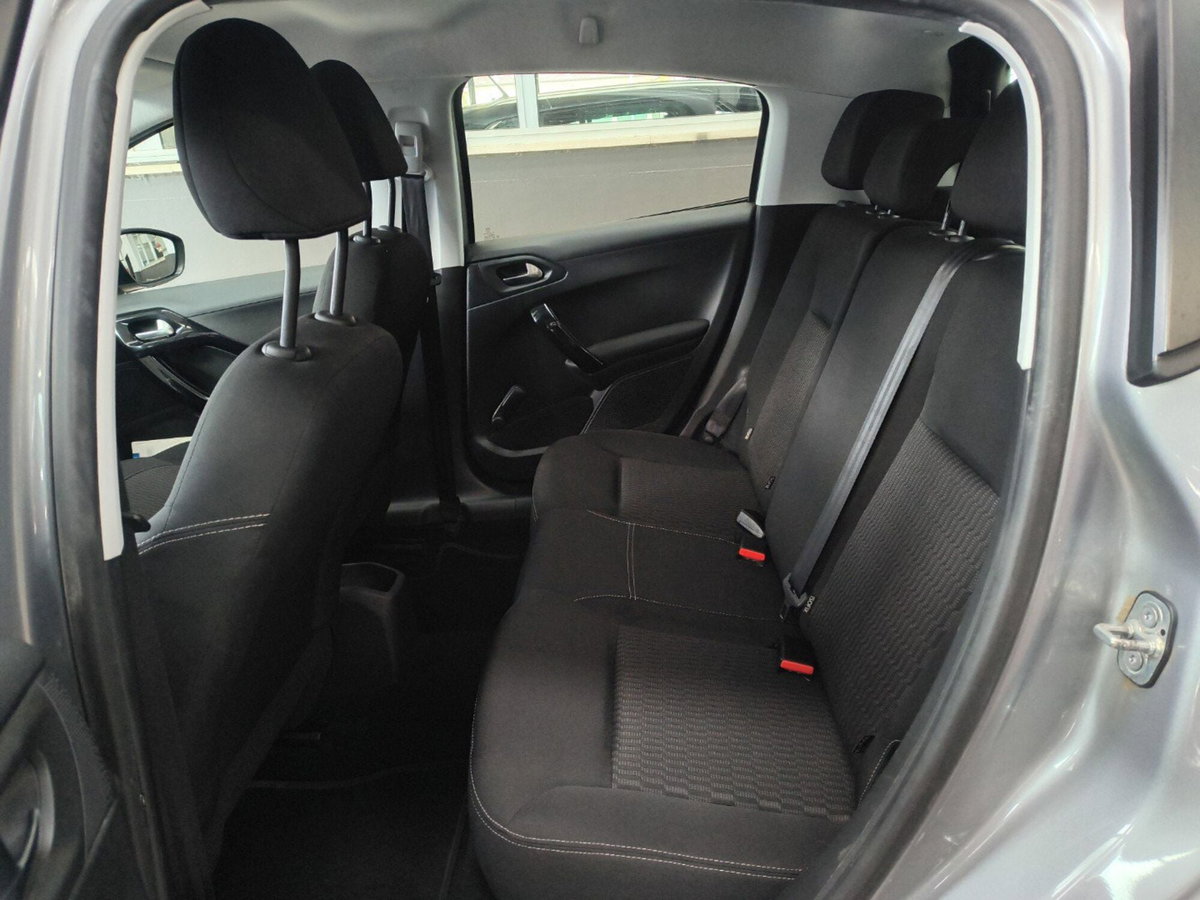 Peugeot 208 BlueHDi 100 Stop&Start 5 porte Active (10)
