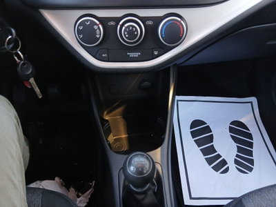 Kia Picanto 1.0 12V 5 porte Easy (17)