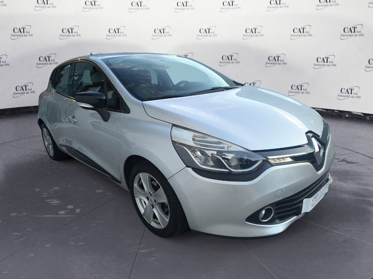 Renault Clio 1.5 dCi 90CV 5 porte Luxe (3)