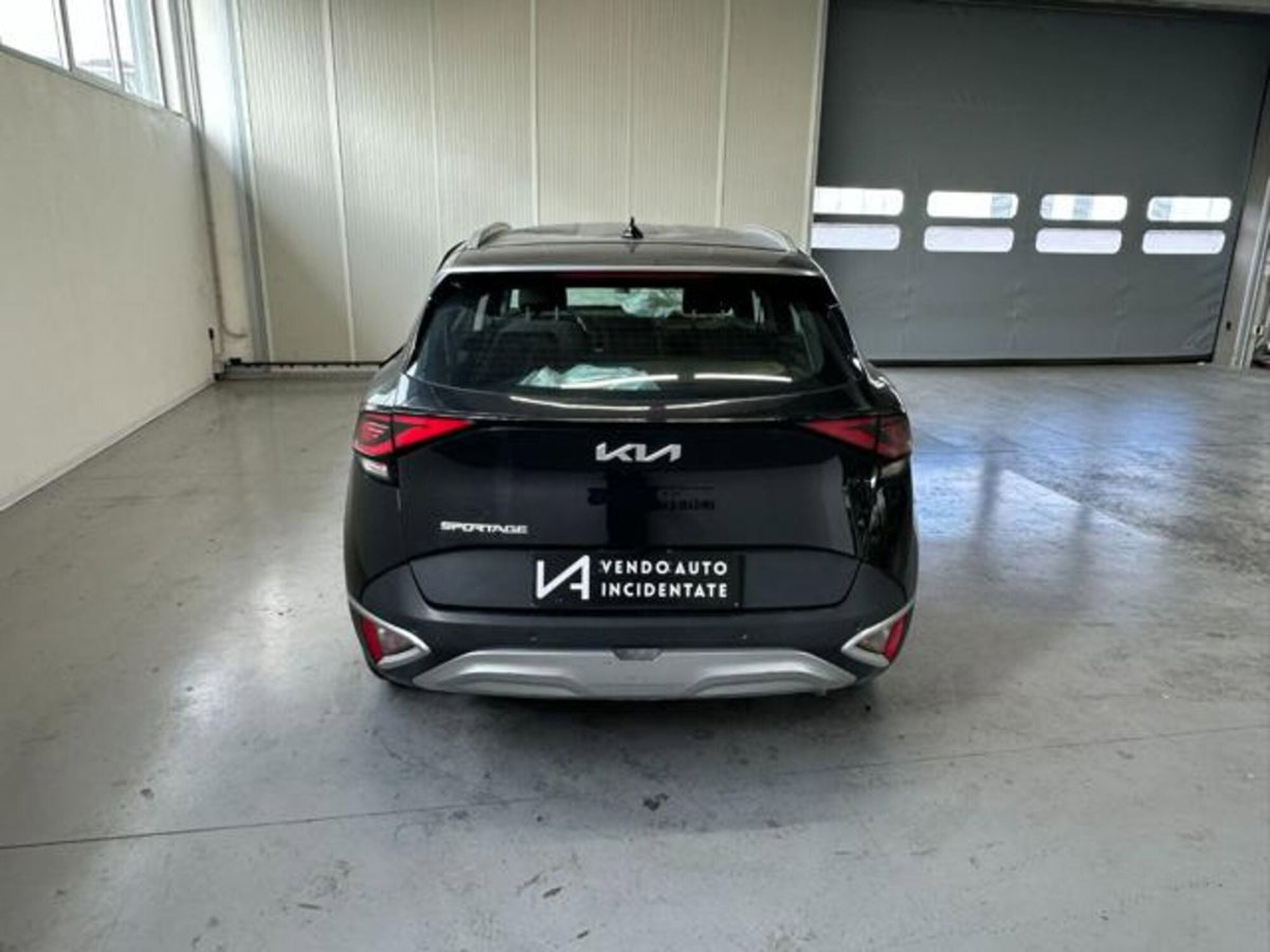 Kia Sportage 1.6 crdi mhev Business dct (6)