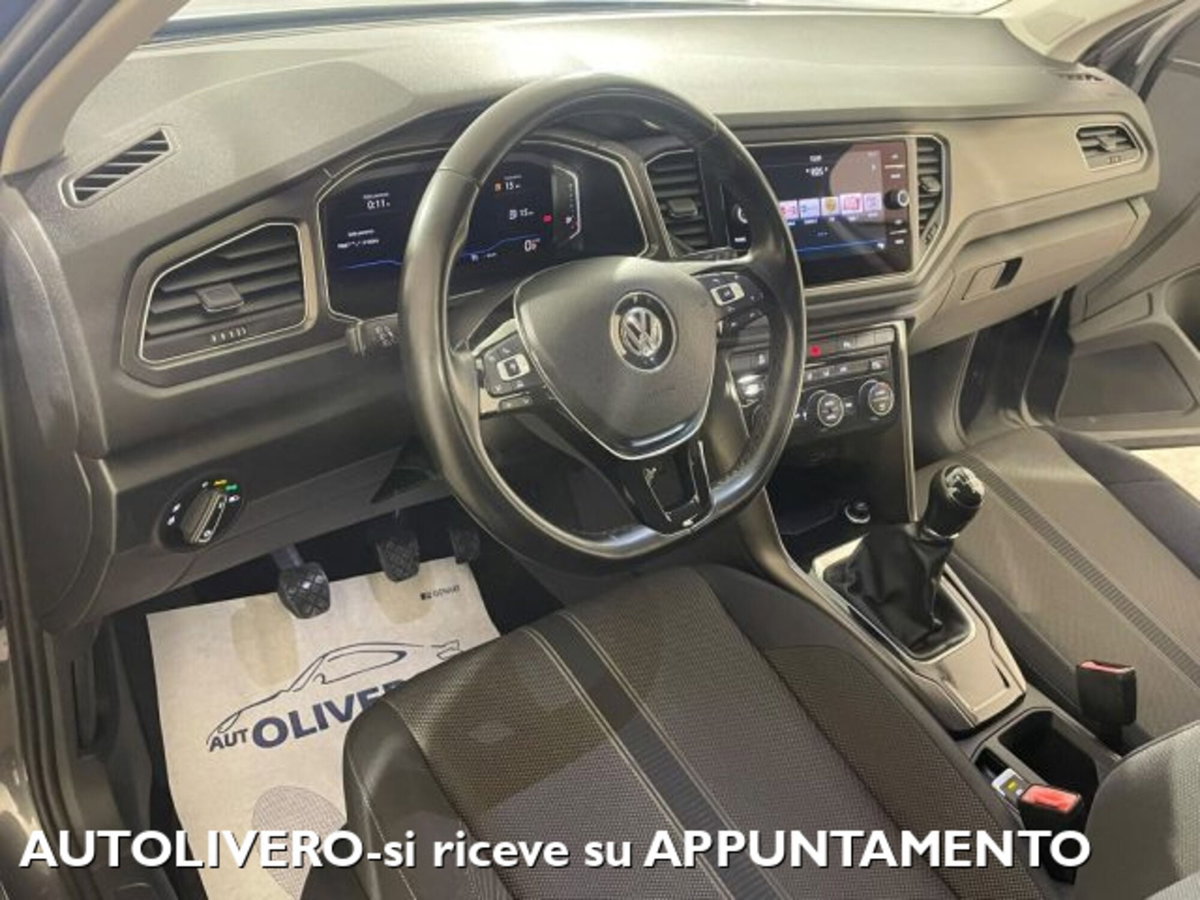 Volkswagen T-Roc 1.0 tsi Style 115cv (6)