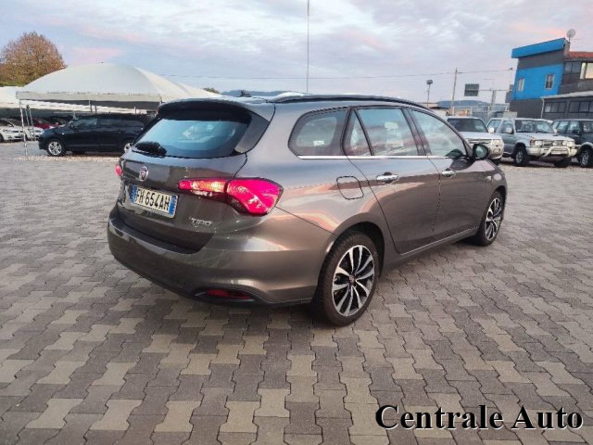 Fiat Tipo Station Wagon Tipo 1.4 T-Jet 120CV GPL SW Lounge (5)