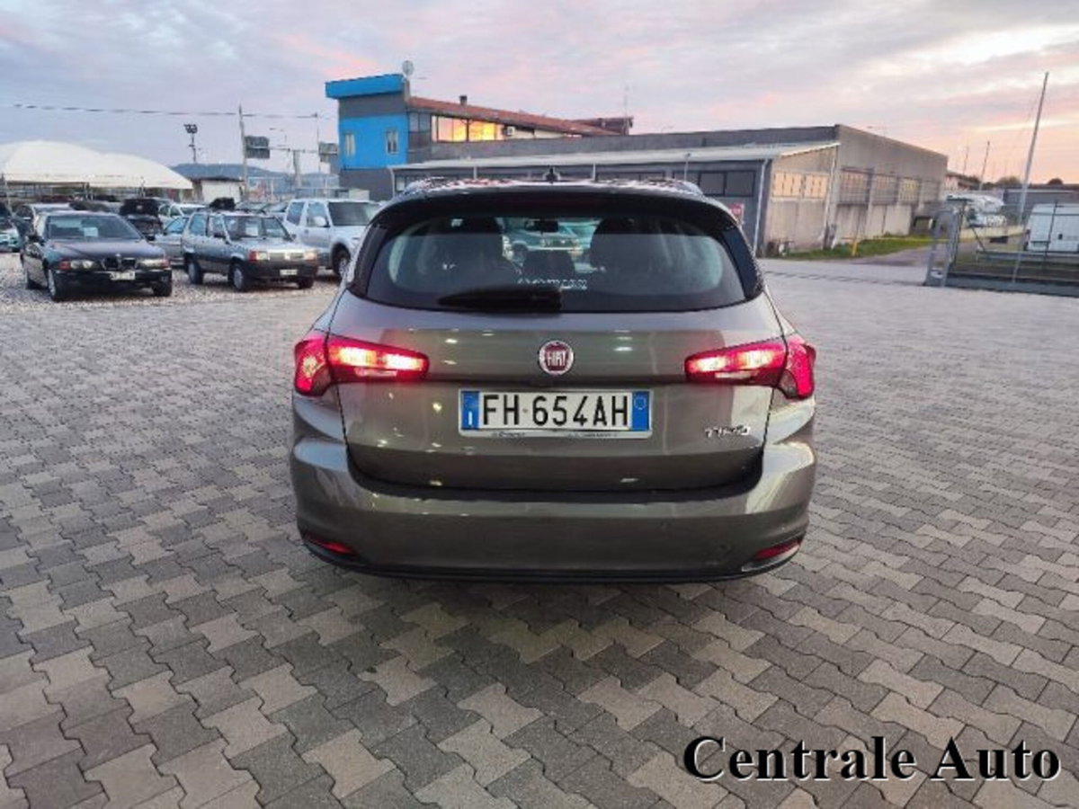 Fiat Tipo Station Wagon Tipo 1.4 T-Jet 120CV GPL SW Lounge (6)